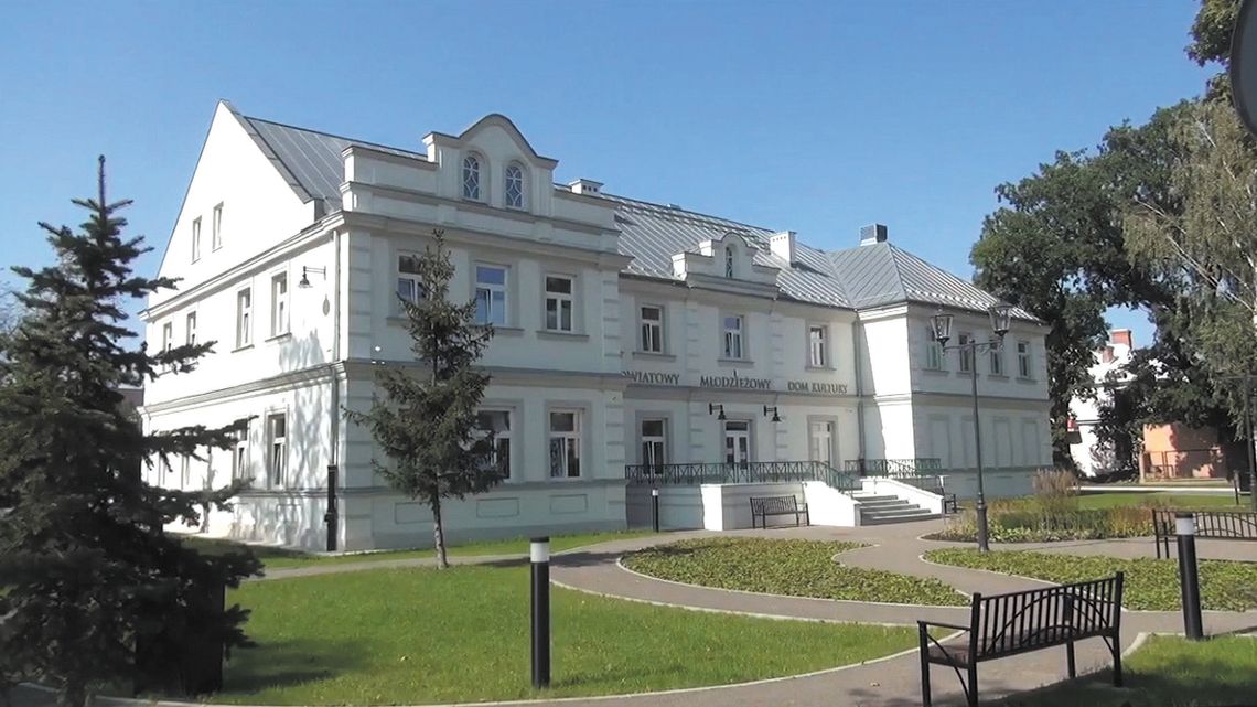 Lubartów: Jeden remont domu kultury, a dwa otwarcia Lubartów: Jeden remont domu kultury, a dwa otwarcia