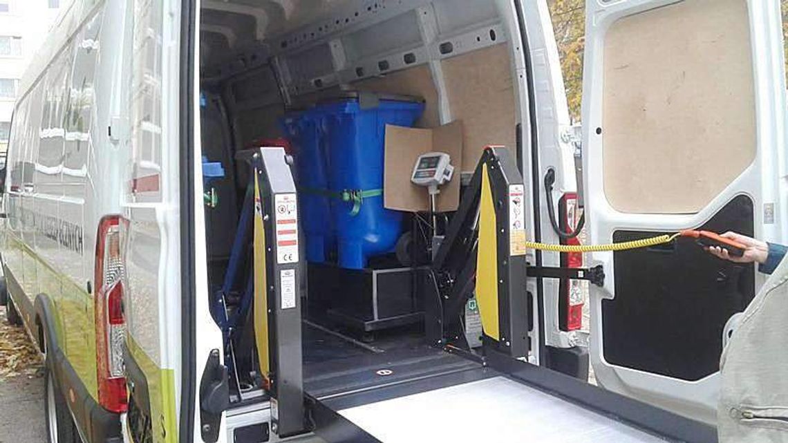 Lubartów: Nowy wóz na niebezpieczne śmieci