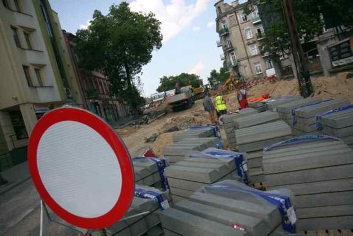Lubartowska: Przebudowa skrzyżowania się wydłuży Lubartowska: Przebudowa skrzyżowania się wydłuży