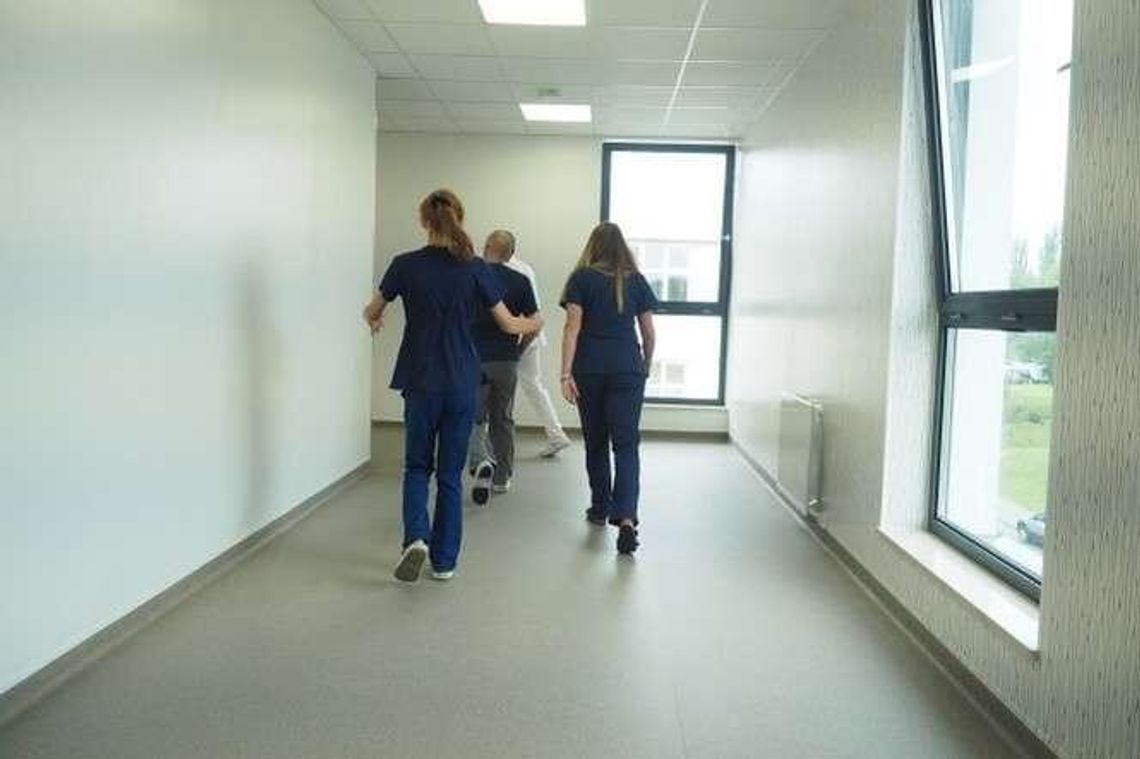 Lubelscy lekarze-rezydenci włączyli się do protestu. "Drażnienie się z młodzieżą ma krótkie nogi" Lubelscy lekarze-rezydenci włączyli się do protestu. "Drażnienie się z młodzieżą ma krótkie nogi"