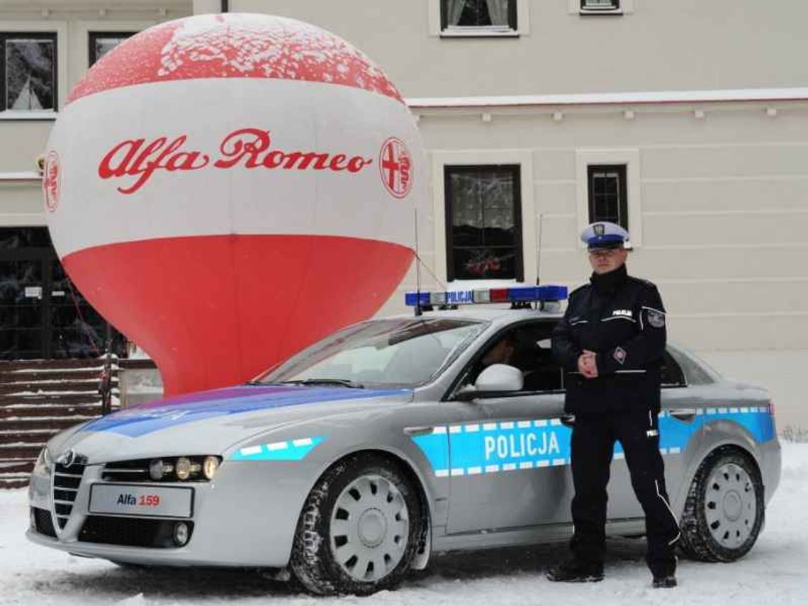 Lubelscy policjanci będą jeździć alfa romeo Lubelscy policjanci będą jeździć alfa romeo