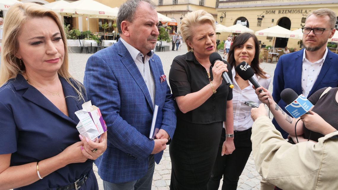 Lubelscy politycy PO poszli do apteki. Leków nie kupili Lubelscy politycy PO poszli do apteki. Leków nie kupili