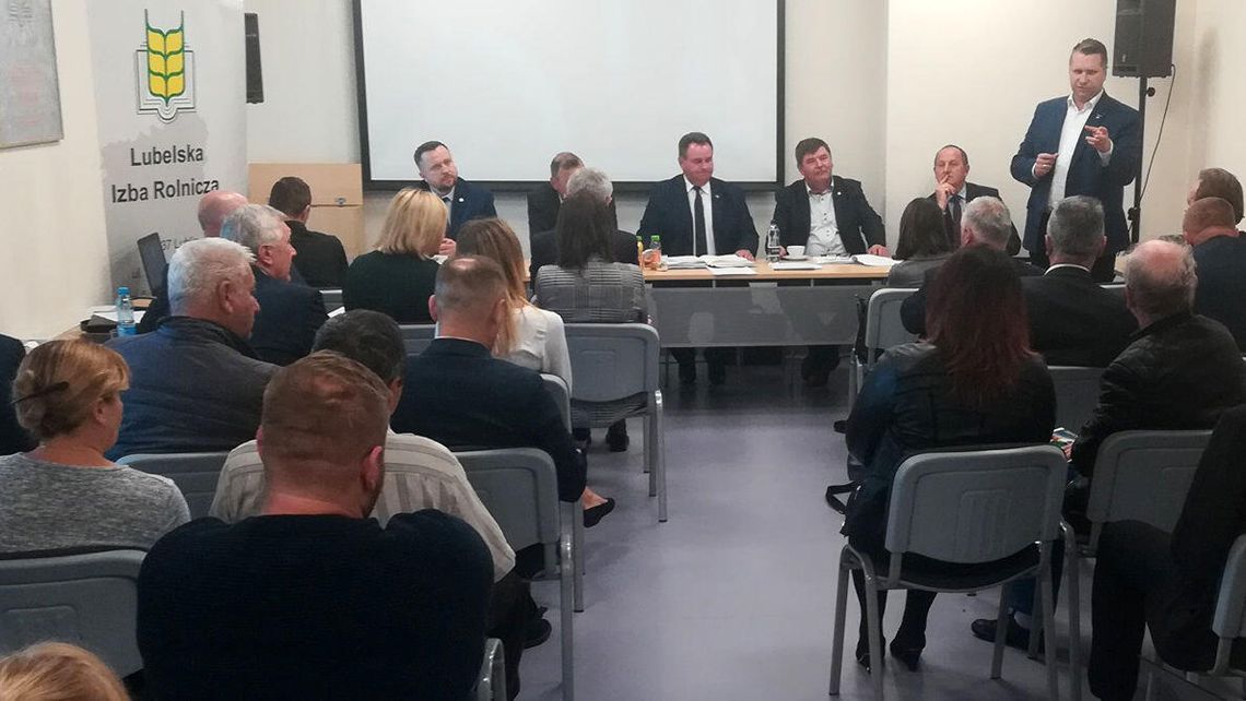 Lubelscy rolnicy wściekli na prezesa i PiS. "Na wsi wygraliście wybory. Chłopi są pamiętliwi"