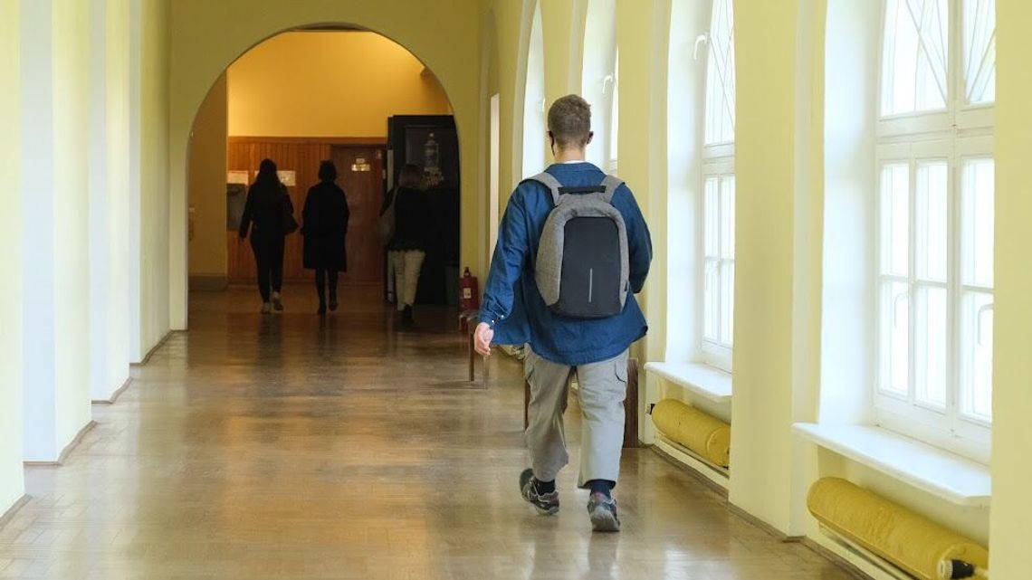 Lubelscy studenci podzieleni. Jedni tęsknią za normalną nauką, inni chcą zdalnych egzaminów