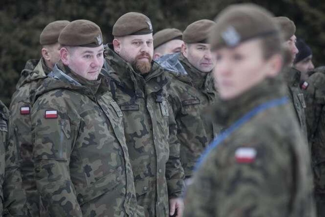 Lubelscy "terytorialsi" jadą na ćwiczenia do Wędrzyna [zdjęcia]