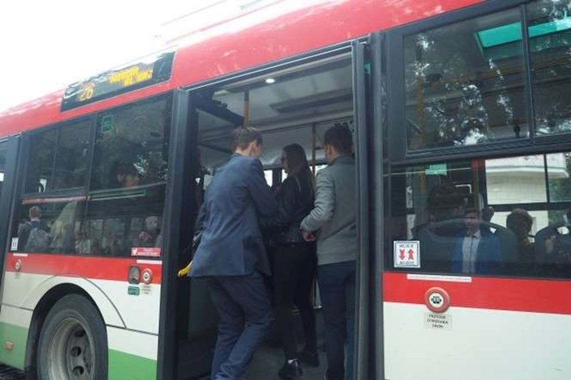 Lubelscy uczniowie będą jeździć autobusami za darmo? Miasto popiera ten pomysł