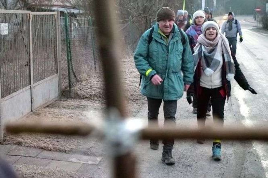 Lubelska Ekstremalna Droga Krzyżowa. Z odciskami i uśmiechem dotarli do celu