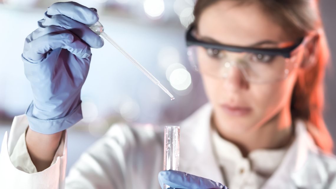 Lubelska firma znowu bije na alarm. Przepisy pozwalają na produkcję płynu dezynfekującego tylko do piątku