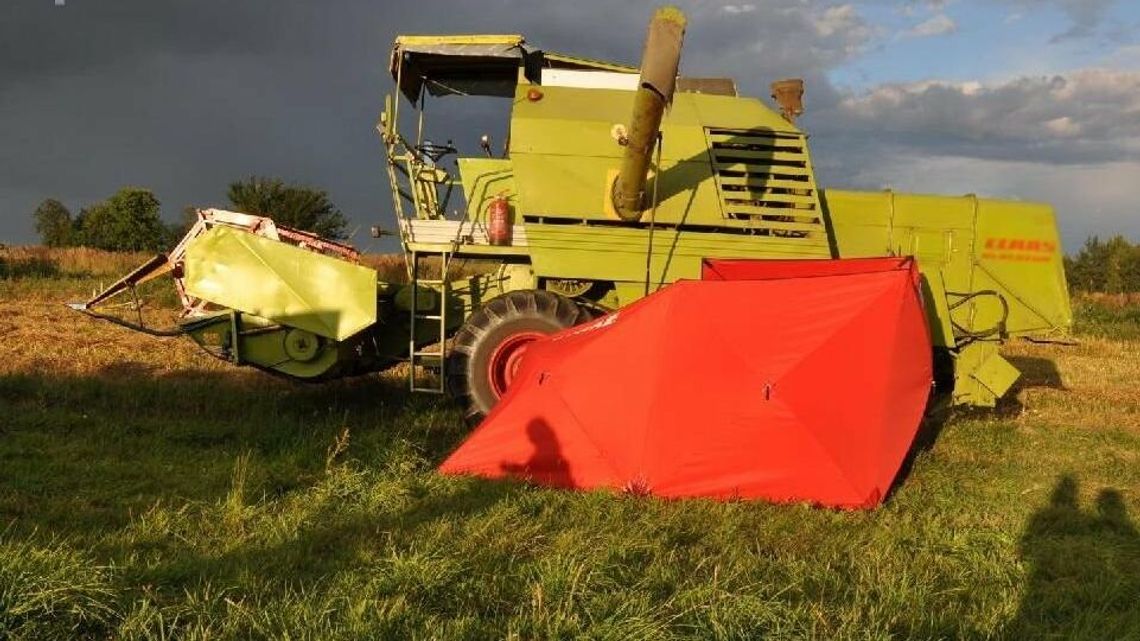 Lubelska. Straszna tragedia na polu. Wielki kombajn przejechał po człowieku