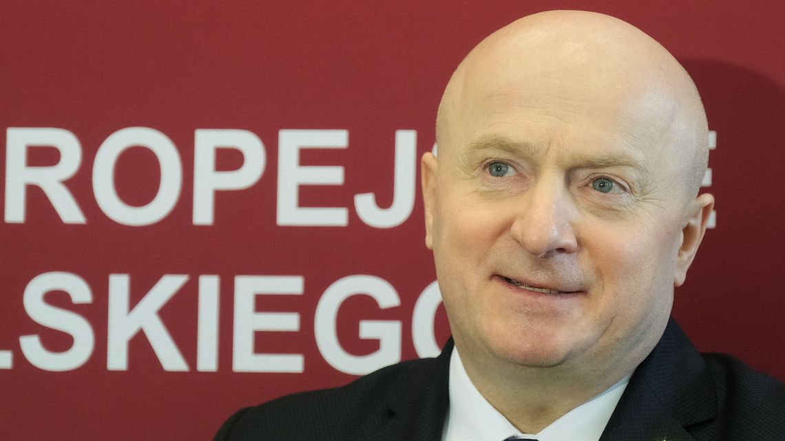Lubelski marszałek zaczął dorabiać na kolei. Spore pieniądze dla Jarosława Stawiarskiego Lubelski marszałek zaczął dorabiać na kolei. Spore pieniądze dla Jarosława Stawiarskiego