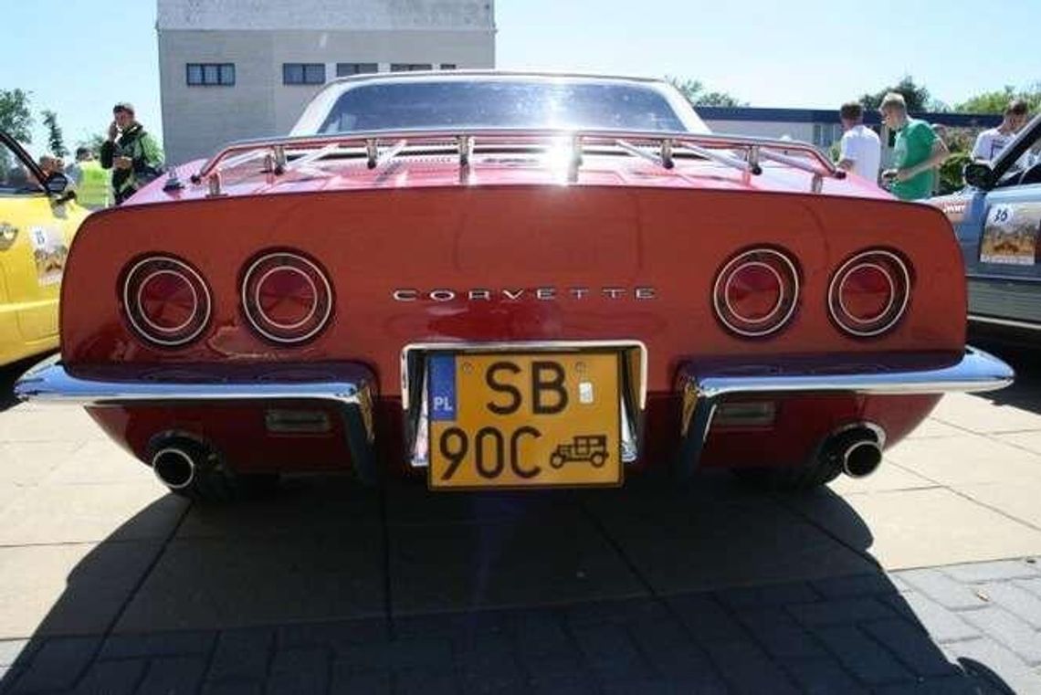 Lubelski Rajd Pojazdów Zabytkowych. Motoryzacyjne klasyki w Puławach