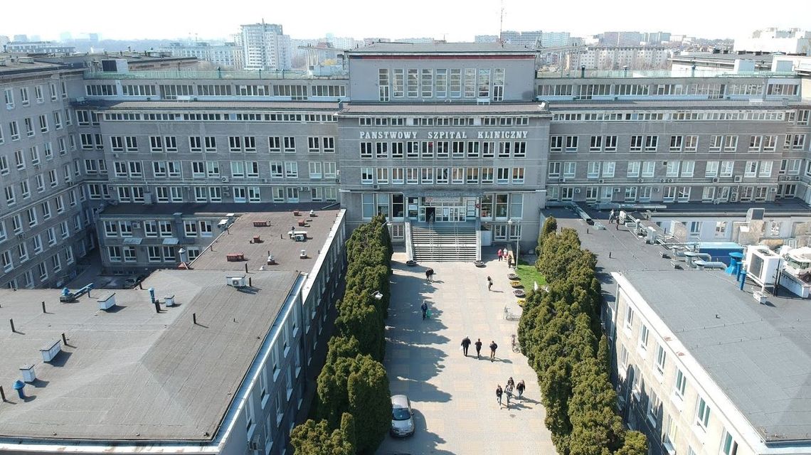 Lubelski szpital wypuścił samą do domu starszą kobietę po udarze. Córka szukała jej z policją