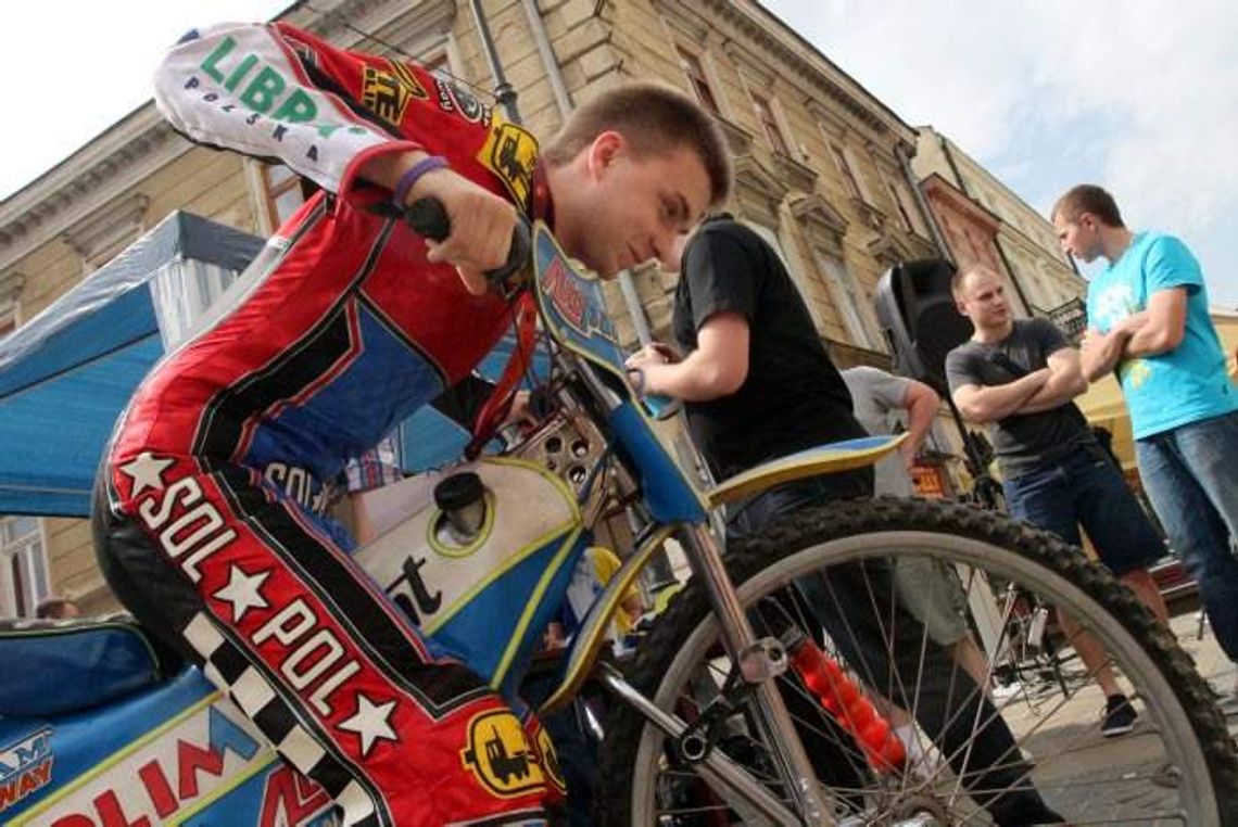 Lubelski żużel pod Ratuszem. Happening przed meczem (zdjęcia)