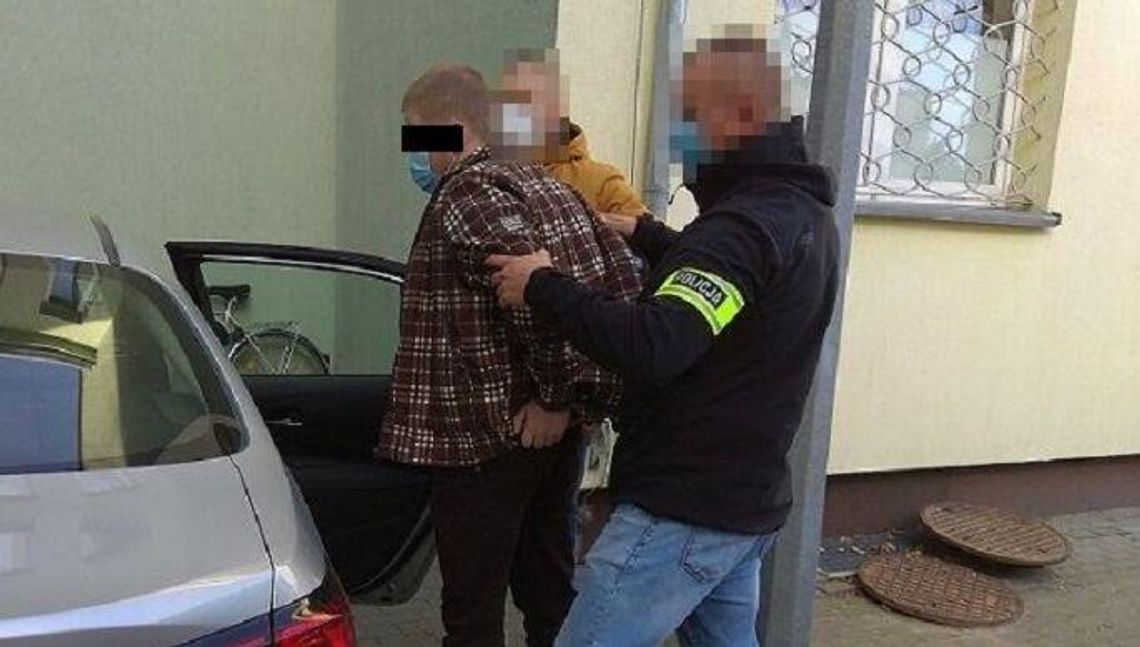 Lubelskie: 500 porcji dealerskich w mieszkaniu 26-latka Lubelskie: 500 porcji dealerskich w mieszkaniu 26-latka