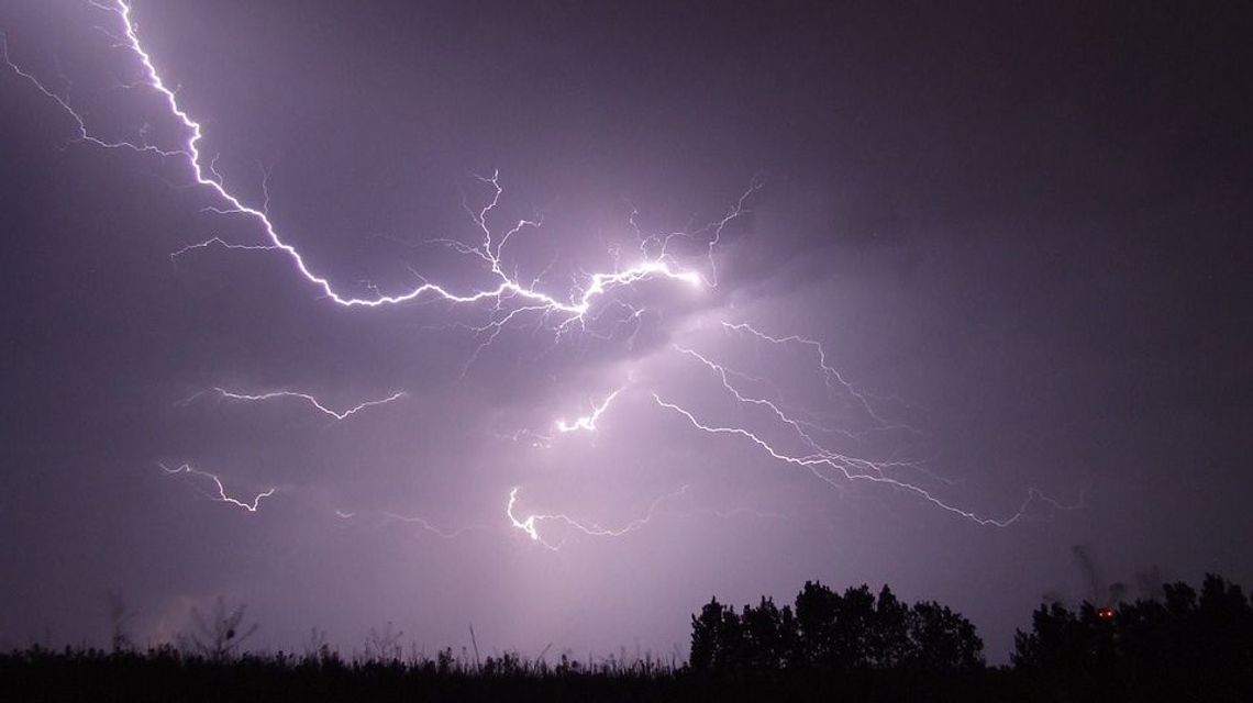 Lubelskie: Burze z podmuchami porywistego wiatru. IMGW ostrzega