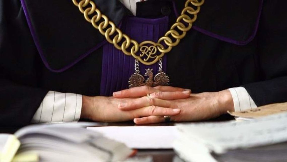 Lubelskie: Były dyrektor banku odpowie przed sądem. Miał okradać swoich klientów