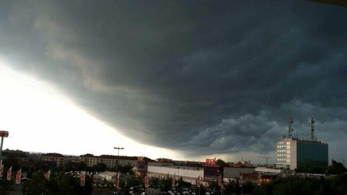 Lubelskie: Grad i silny wiatr. Synoptycy ostrzegają 