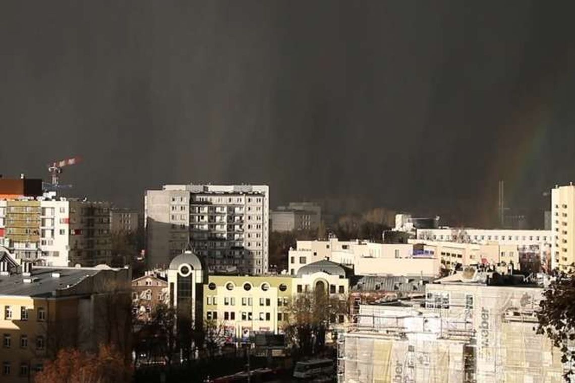 Lubelskie: Gwałtowna burza z gradem, kilkadziesiąt interwencji straży pożarnej Lubelskie: Gwałtowna burza z gradem, kilkadziesiąt interwencji straży pożarnej