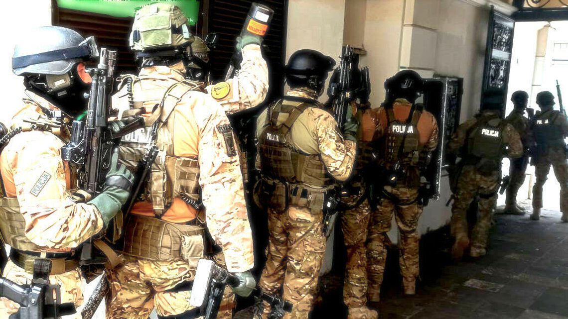 Lubelskie. Ich łupem padło 3,5 mln złotych. Kupowali konta, przejmowali komputery Lubelskie. Ich łupem padło 3,5 mln złotych. Kupowali konta, przejmowali komputery