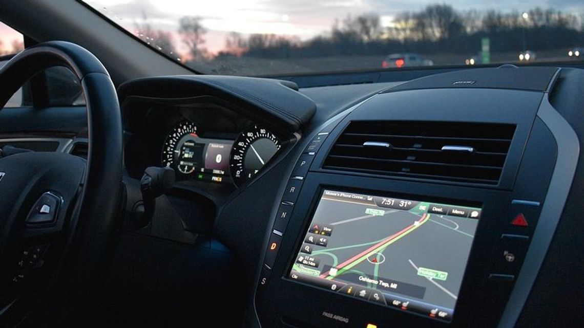 Lubelskie: Jechał na Słowację, utknął w polskim lesie. Tak poprowadziła go nawigacja