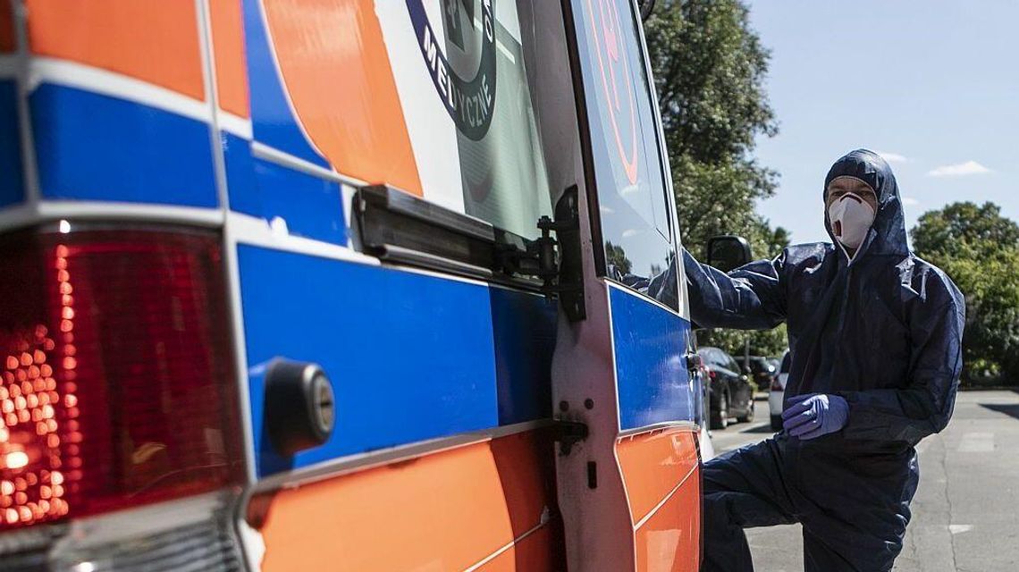 Lubelskie. Jest siedem nowych ognisk COVID-19. W szpitalach, szkołach i urzędzie Lubelskie. Jest siedem nowych ognisk COVID-19. W szpitalach, szkołach i urzędzie