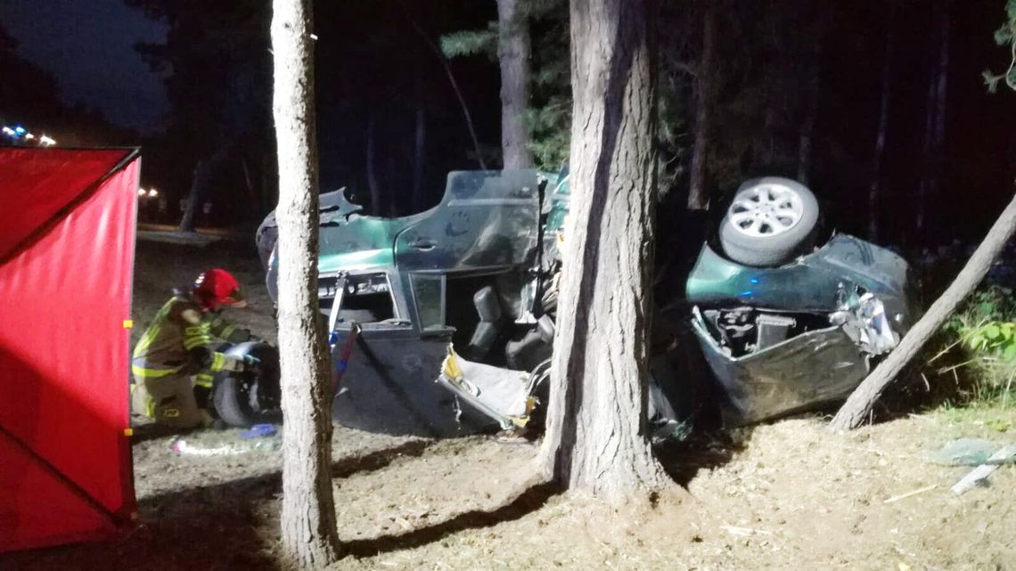 Lubelskie. Kierowca nie miał szans na przeżycie. Tyle zostało ze skody