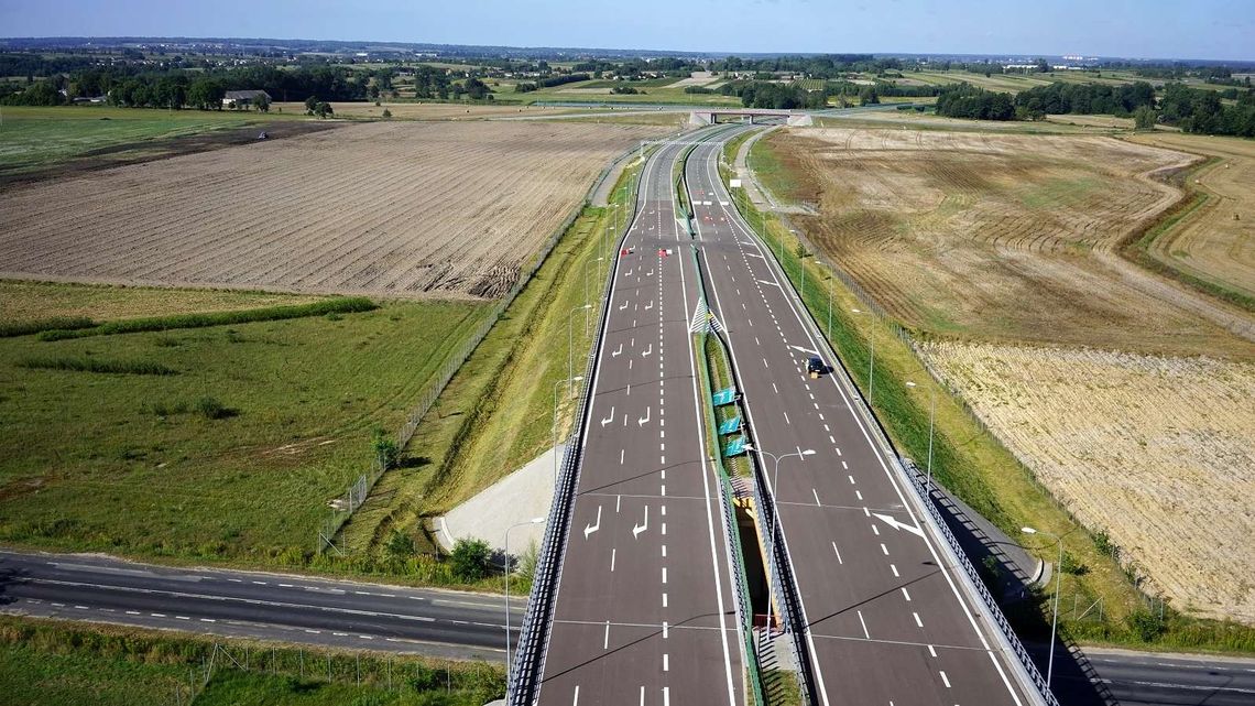 Lubelskie: Kierowcy się niecierpliwią, dlaczego ekspresowa S12 jeszcze nie została otwarta?