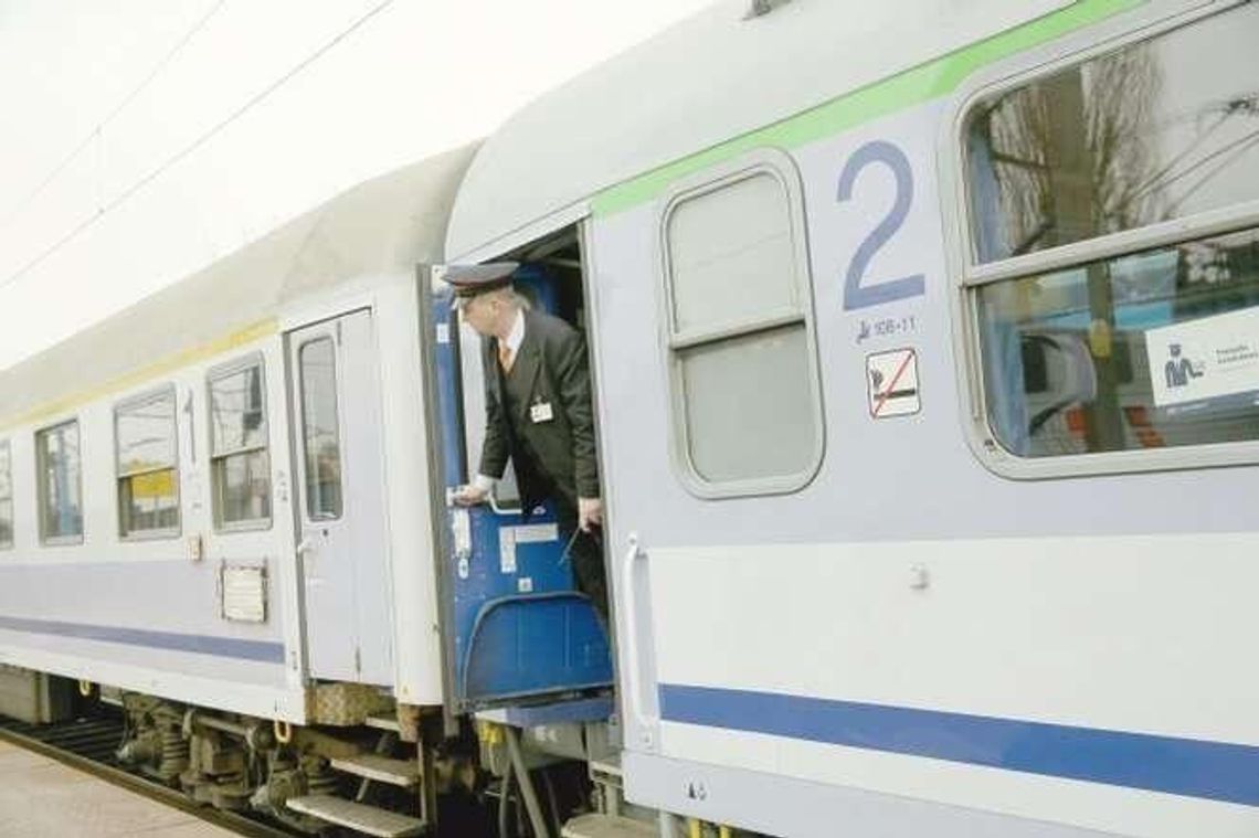 Lubelskie: Kolej traci pasażerów. Stare wagony, opóźnienia, brak klimatyzacji