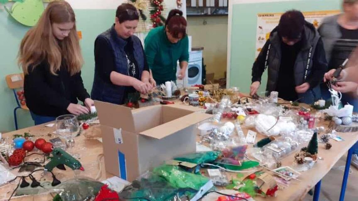 Lubelskie. Mała, wiejska szkoła zbiera na opał. Wystarczy kupić ciastko Lubelskie. Mała, wiejska szkoła zbiera na opał. Wystarczy kupić ciastko