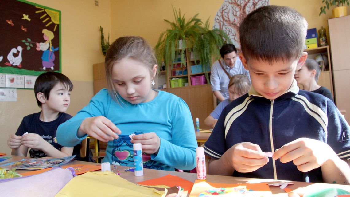 Lubelskie: Mali cudzoziemcy nie mają sprzętu do zdalnej nauki. Pomóc mogą tylko darczyńcy Lubelskie: Mali cudzoziemcy nie mają sprzętu do zdalnej nauki. Pomóc mogą tylko darczyńcy