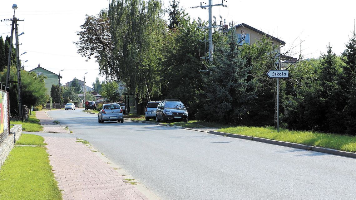Lubelskie. Mieszkańcy osiedla domków proszą o pomoc. Mają dosyć szybkiej jazdy Lubelskie. Mieszkańcy osiedla domków proszą o pomoc. Mają dosyć szybkiej jazdy