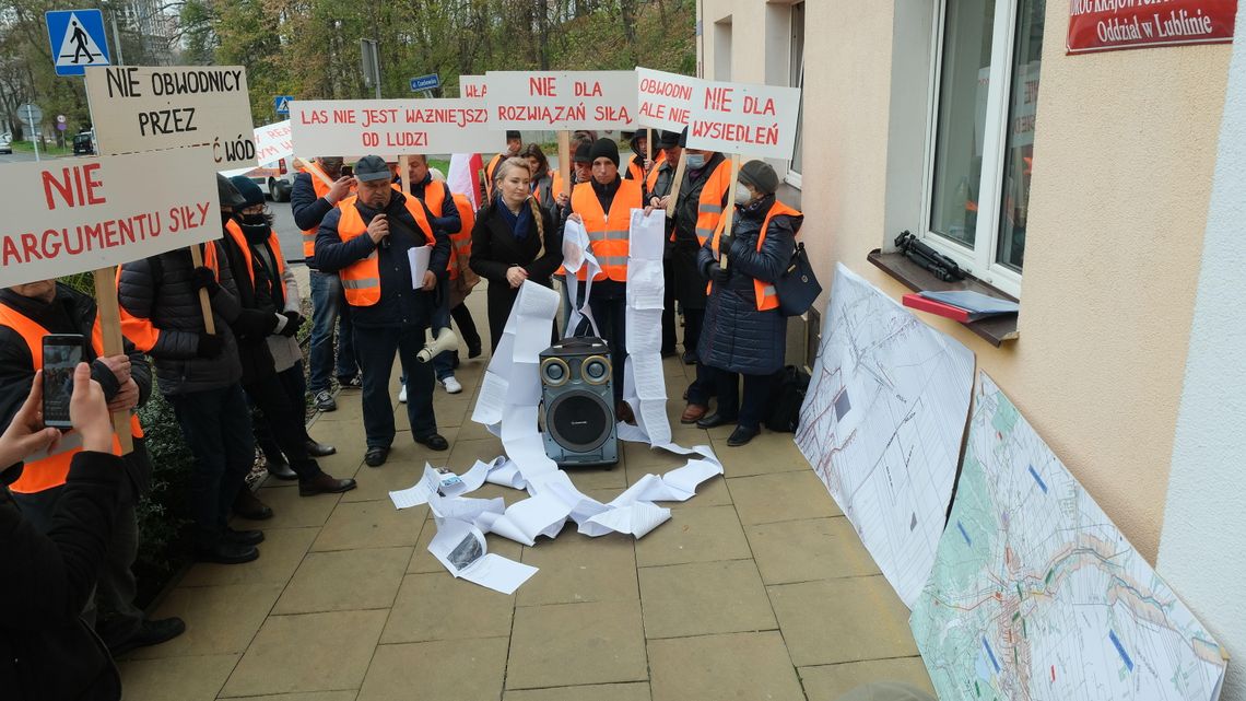 Lubelskie. Mieszkańcy protestują, bo chcą obwodnicy przez chroniony las
