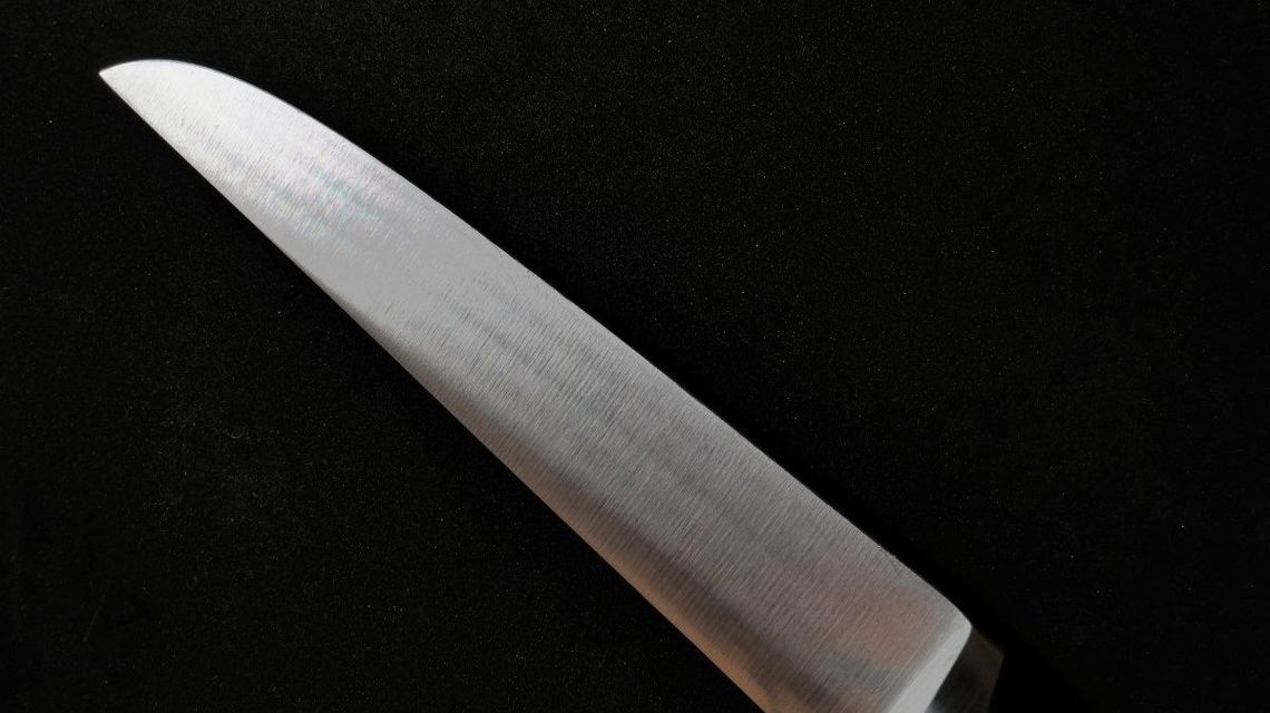 Lubelskie. Nastolatek w szpitalu po tym, jak kolega rzucił się na niego z nożem. Poszło o wpisy w internecie Lubelskie. Nastolatek w szpitalu po tym, jak kolega rzucił się na niego z nożem. Poszło o wpisy w internecie