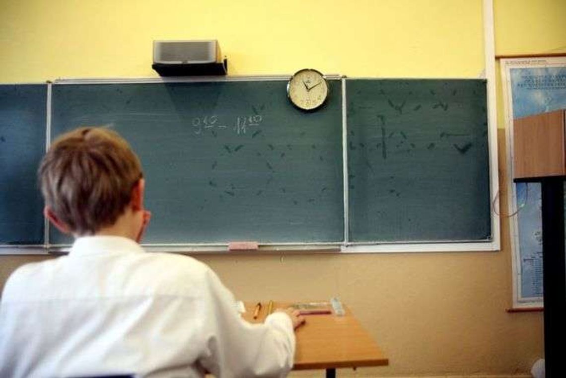 Lubelskie: Nauczyciel - rekordzista pracuje jednocześnie w sześciu szkołach