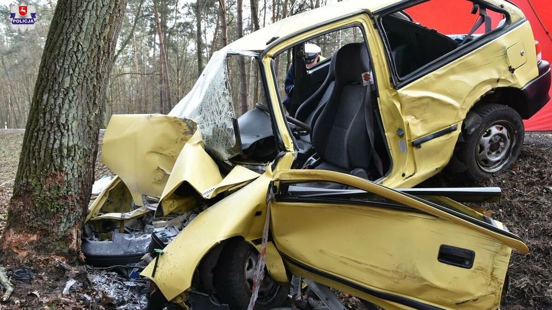 Lubelskie. Nie żyje pasażerka suzuki. Kierowca ranny