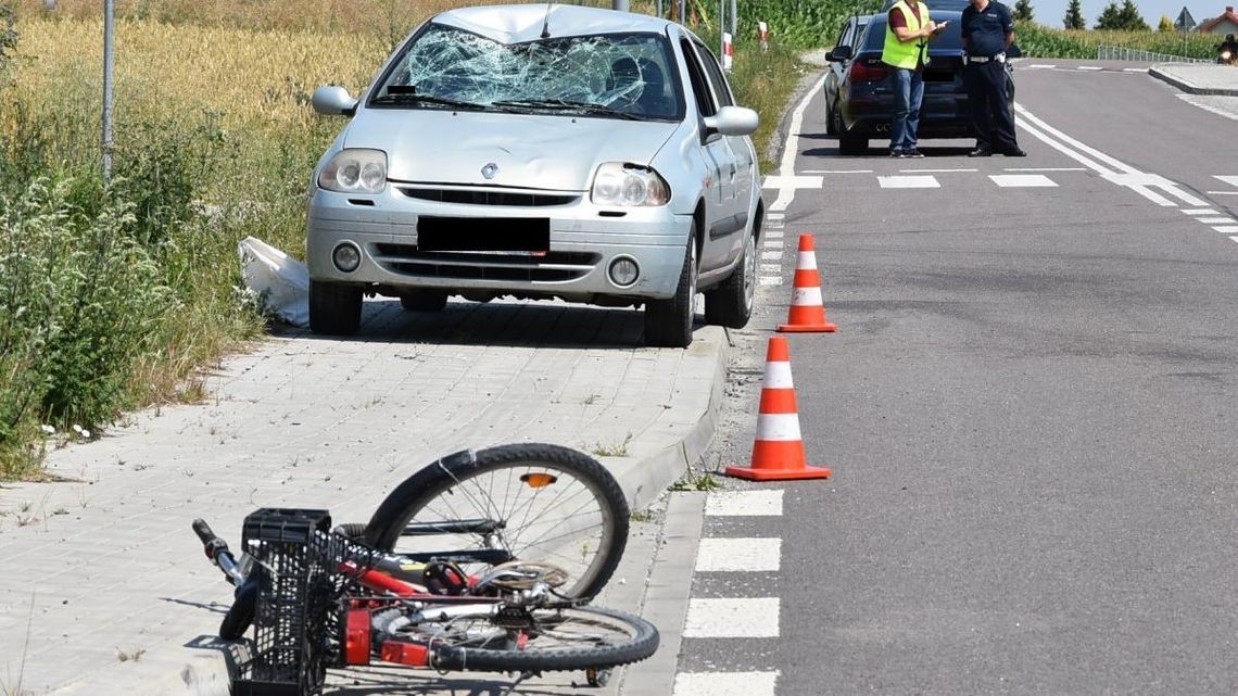 Lubelskie: Pijany rowerzysta wjechał pod nadjeżdżające auto. Zmarł w szpitalu