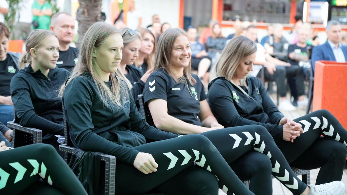 Lubelskie piłkarki ręczne spotkają się z kibicami. To już tradycja Lubelskie piłkarki ręczne spotkają się z kibicami. To już tradycja