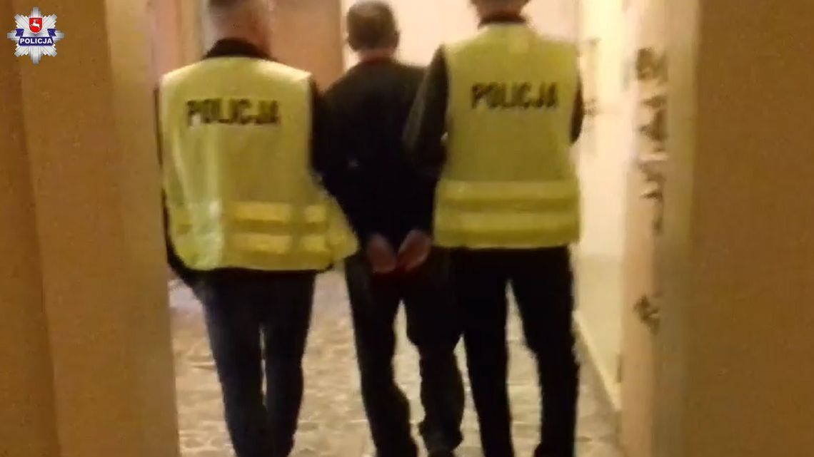 Lubelskie: Policjanci złapali podpalacza z Brzostówki. Może spędzić nawet kilka lat za kratkami Lubelskie: Policjanci złapali podpalacza z Brzostówki. Może spędzić nawet kilka lat za kratkami