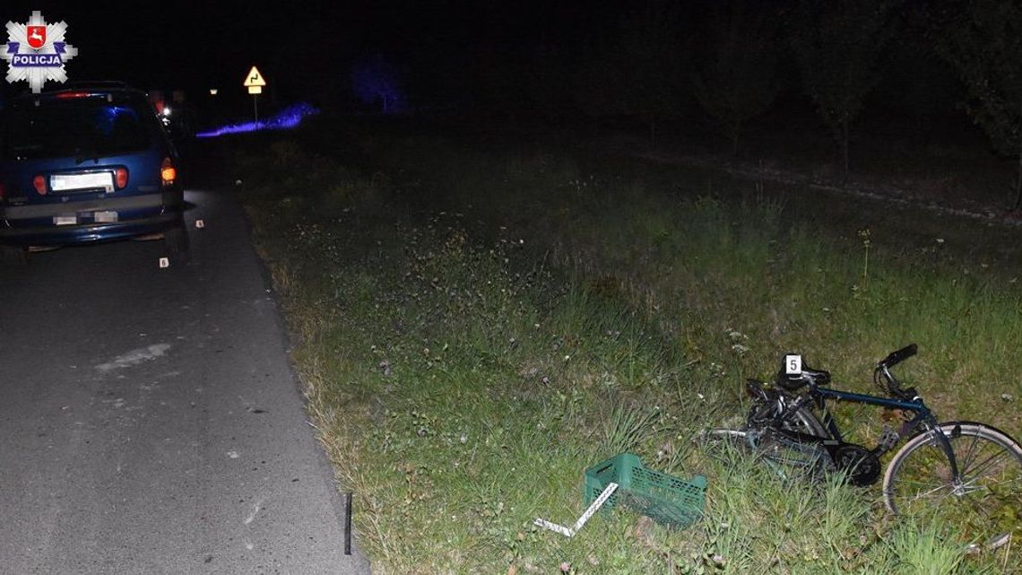 Lubelskie: Rowerzysta stał na środku jezdni. Śmiertelnie potrącił go samochód