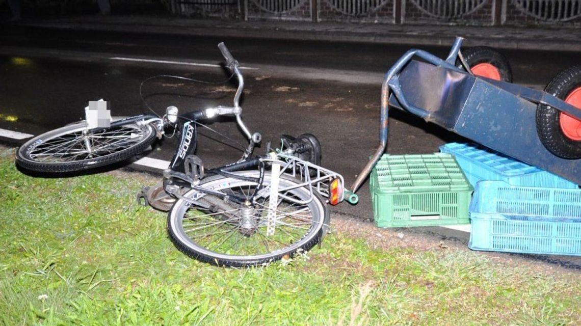 Lubelskie: Samochód potrącił rowerzystę, kierowca uciekł. Na miejscu została tablica rejestracyjna