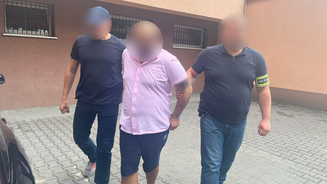 Lubelskie. Seniorka poprosiła o pomoc sąsiadkę. Miała zadanie szybko zebrać 100 tys. zł