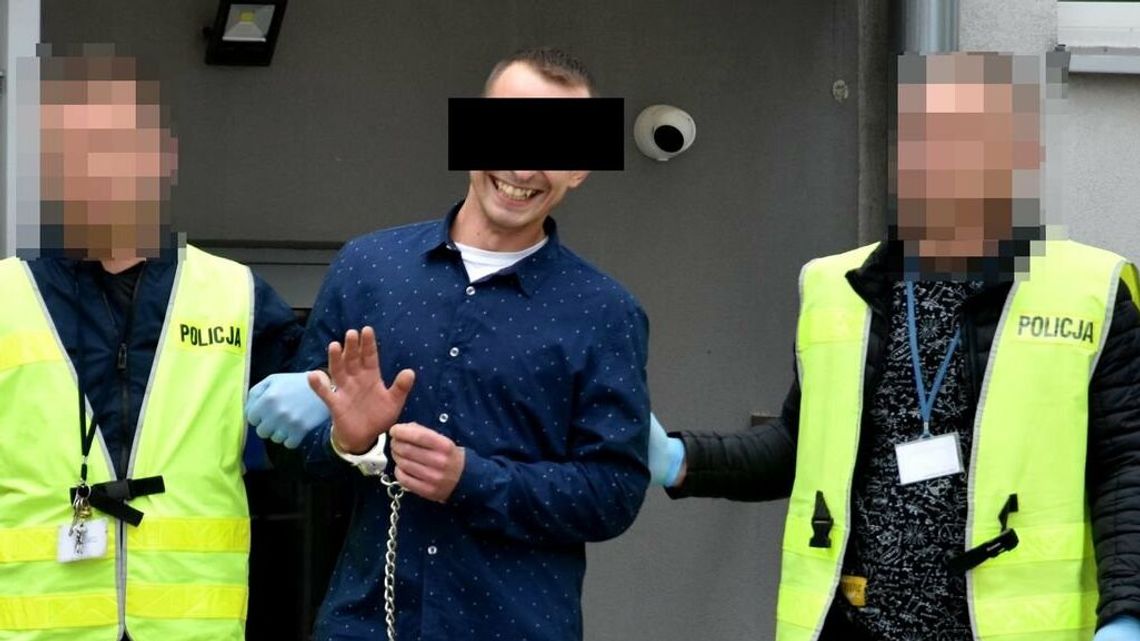 Lubelskie. Śmieszkowi ze zdjęcia grozi 5 lat więzienia za znęcanie się nad matką