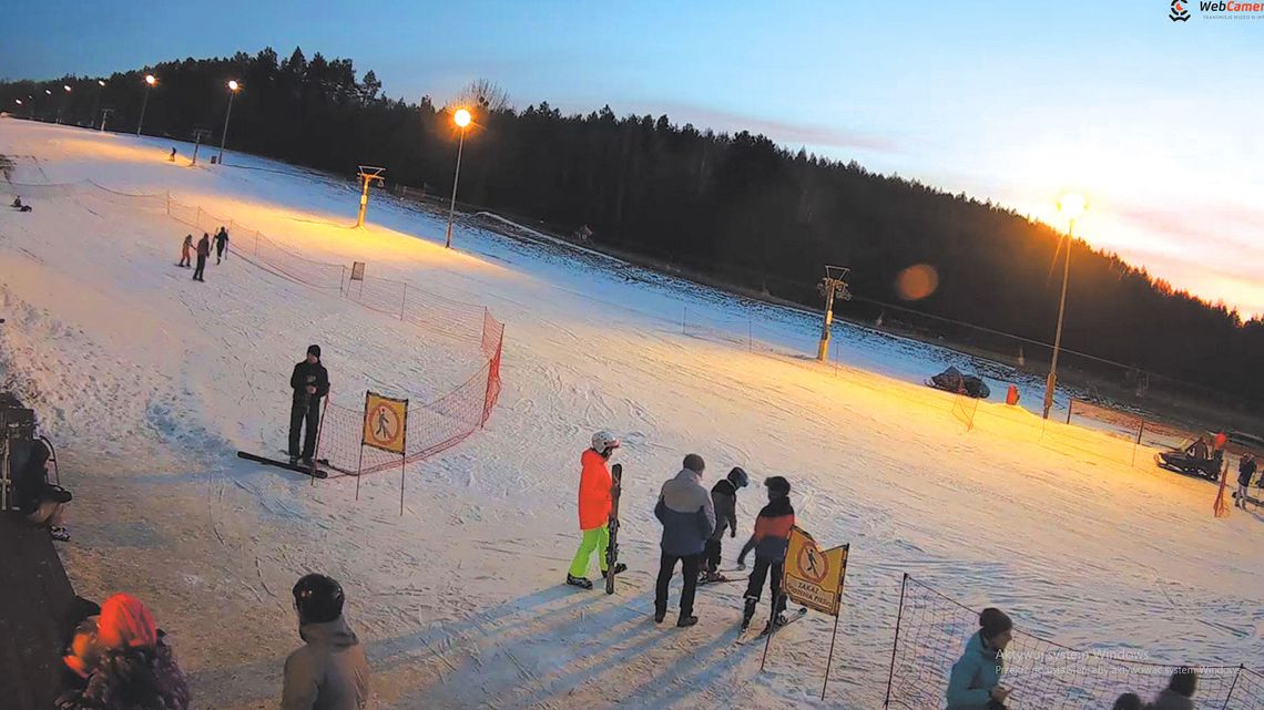 Lubelskie: Śniegu tyle co pod nartami. Stoki narciarskie czekają jednak na miłośników szusowania