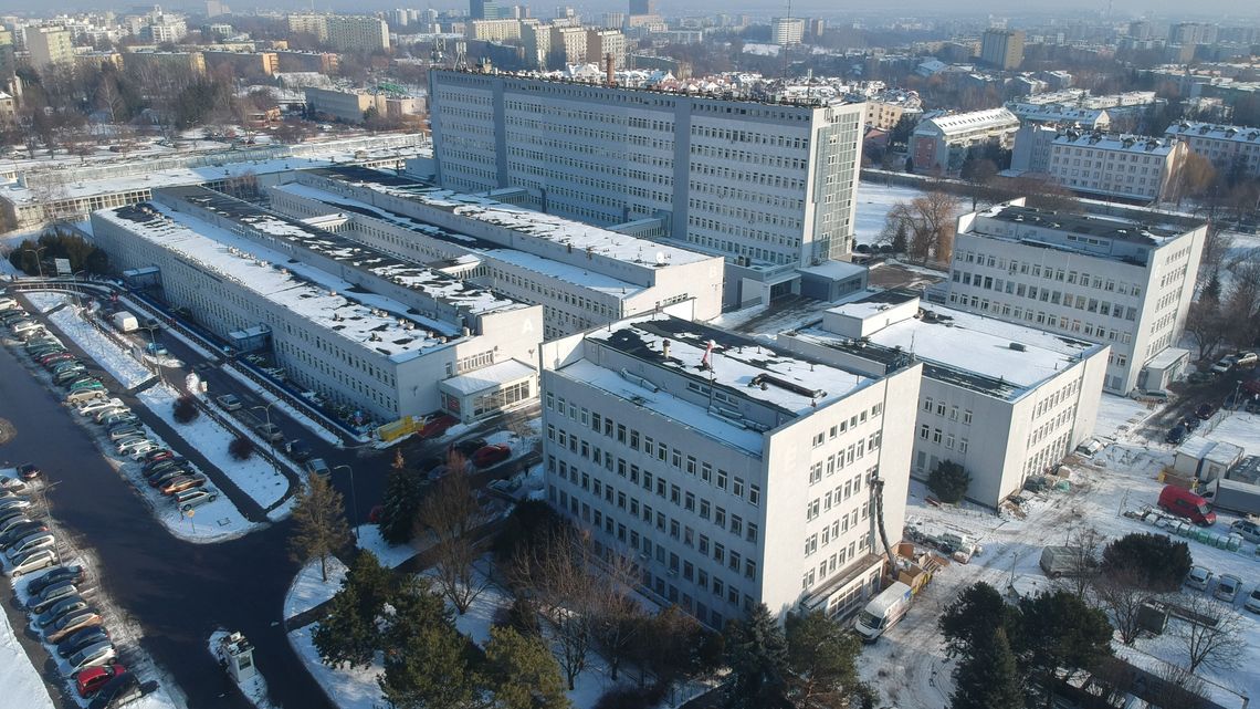 Lubelskie szpitale w długach, władze szukają skutecznej recepty. "Programy naprawcze są koniecznością"