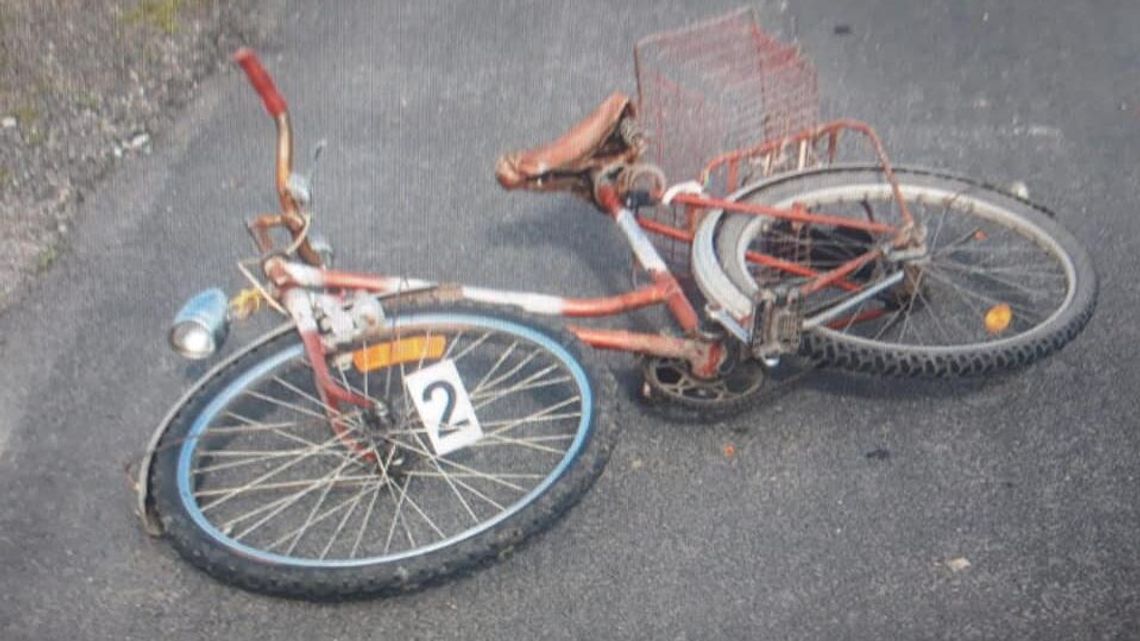 Lubelskie. Tragiczny wypadek. Pijany rowerzysta nagle się zachwiał i uderzył w mercedesa