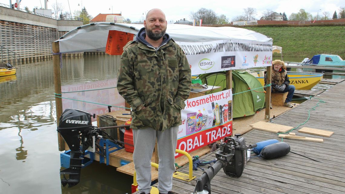 Lubelskie: Tratwą w piękny rejs po Europie. Podróżnik dopłynie aż do Morza Czarnego