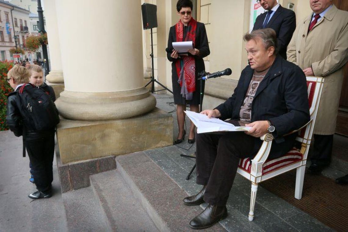 Lubelskie VIP-y czytały \"Pana Tadeusza\" (wideo, zdjęcia)