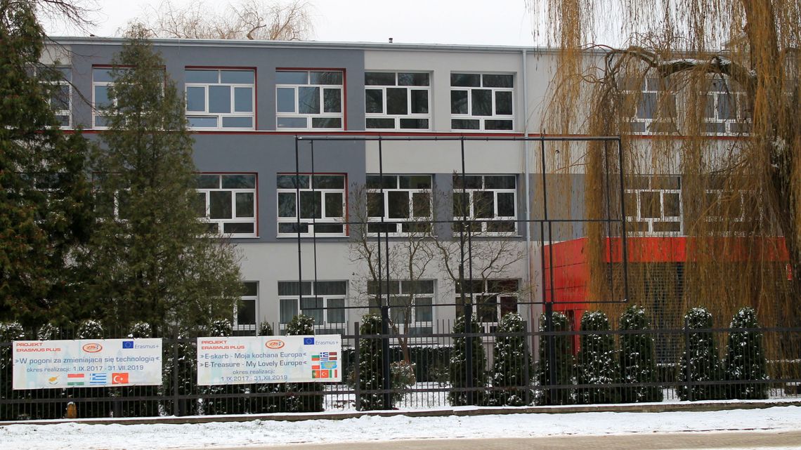 Lubelskie: W tej szkole większość nauczycieli jest na zwolnieniach lekarskich