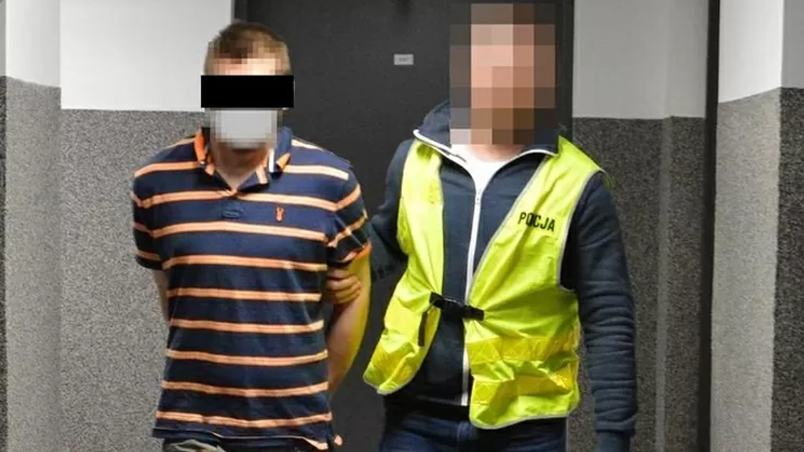 Lubelskie. Wnuczek nie miał litości dla własnej babci. Dusił, kopał, bił drewnem na opał