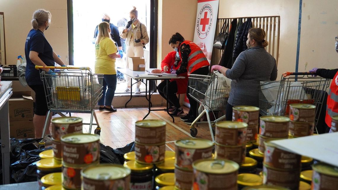 Lubelskie: Wrócili z zagranicy, stracili pracę przez epidemię. Coraz częściej proszą o pomoc